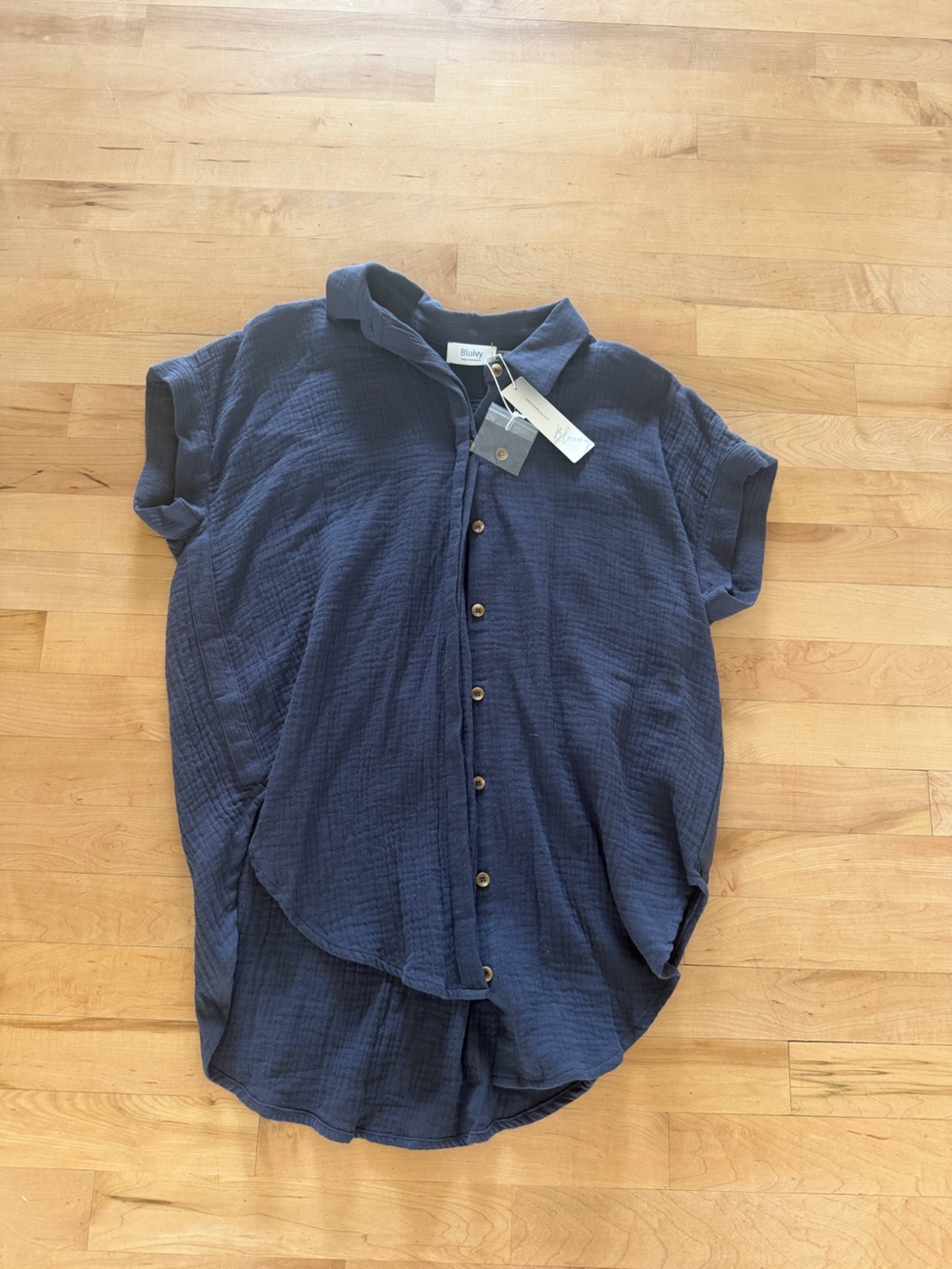 NWT Bluivy Top